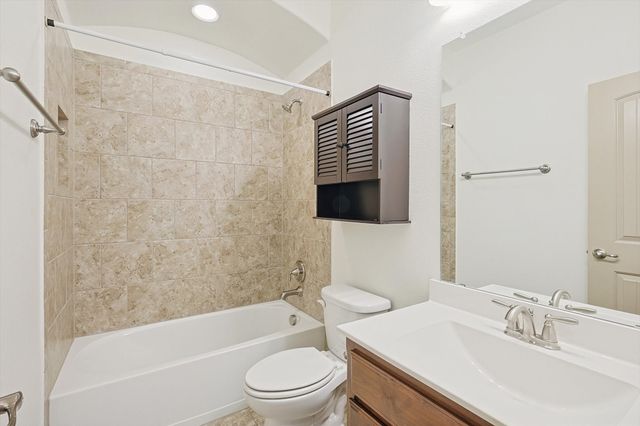 1809 McGee Avenue, Argyle, TX 76226