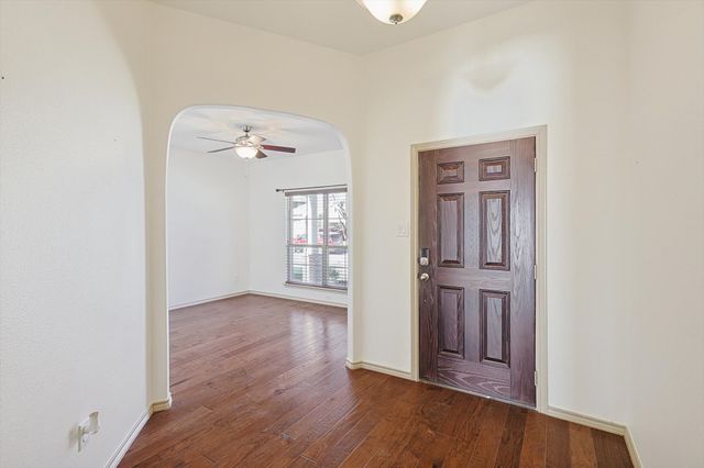 1809 McGee Avenue, Argyle, TX 76226