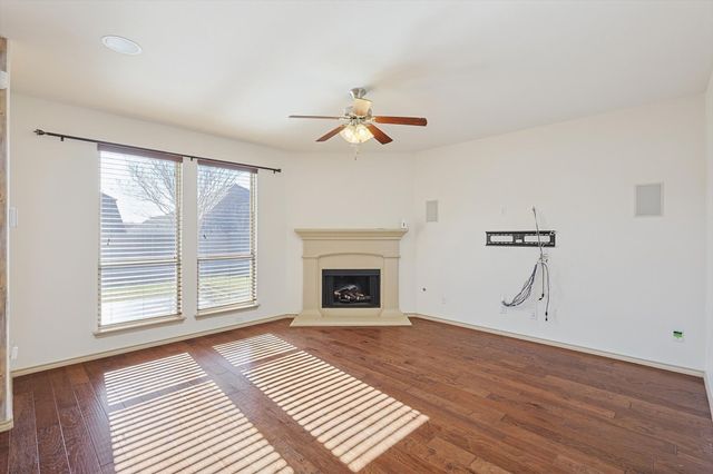 1809 McGee Avenue, Argyle, TX 76226