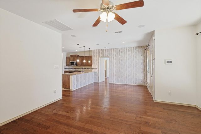 1809 McGee Avenue, Argyle, TX 76226