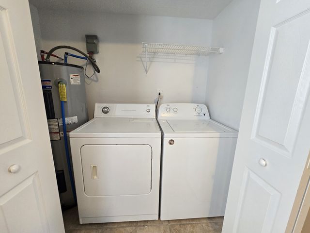 808 Oak Arbor Ct Apt B, Clarksville, TN 37040