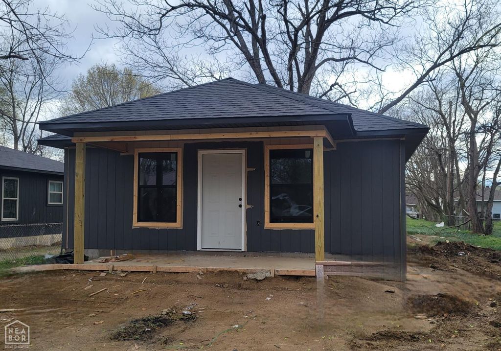 628 Edgerton, Trumann, AR 72472