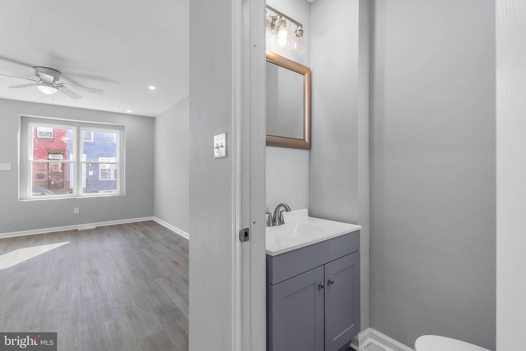 2323 MOORE ST, PHILADELPHIA, PA 19145 — photo 4