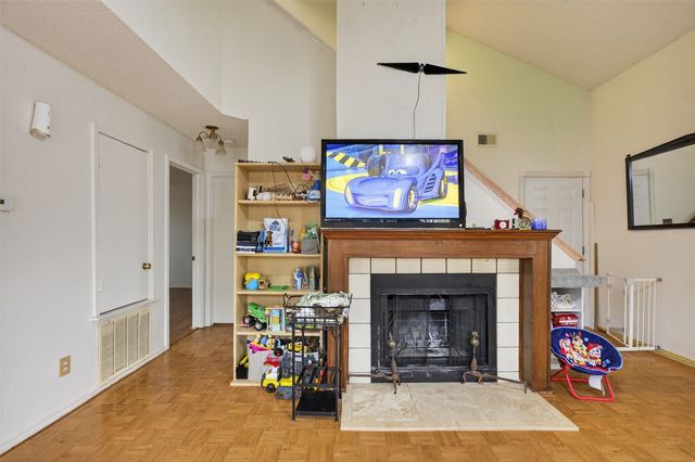 6813 Haltom Road, Fort Worth, TX 76137