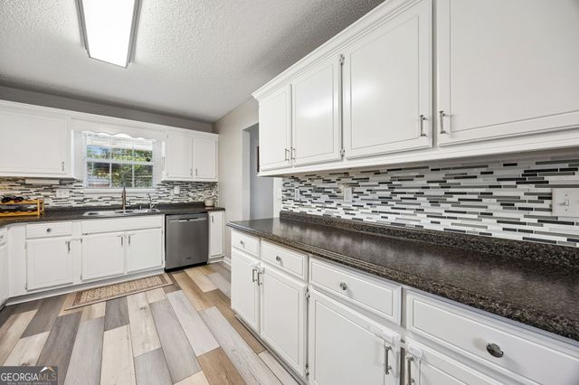206 Brackenfern Way, Kingsland, GA 31548