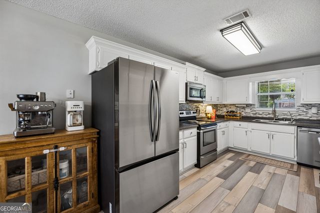 206 Brackenfern Way, Kingsland, GA 31548