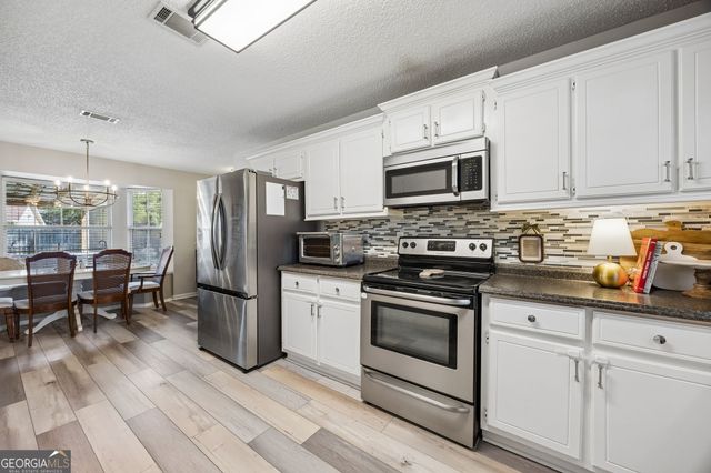206 Brackenfern Way, Kingsland, GA 31548