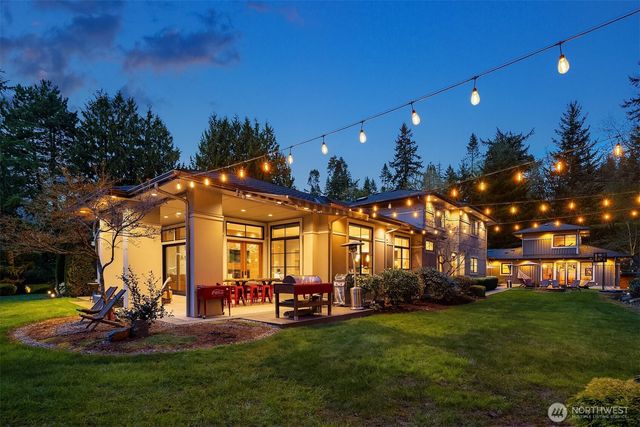 11303 S Dogwood Lane, Woodway, WA 98020