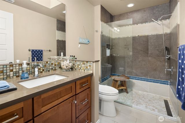 11303 S Dogwood Lane, Woodway, WA 98020