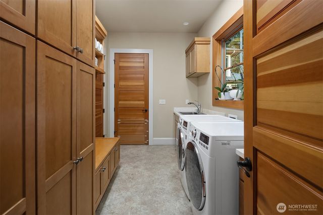 11303 S Dogwood Lane, Woodway, WA 98020