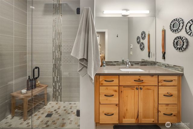 11303 S Dogwood Lane, Woodway, WA 98020