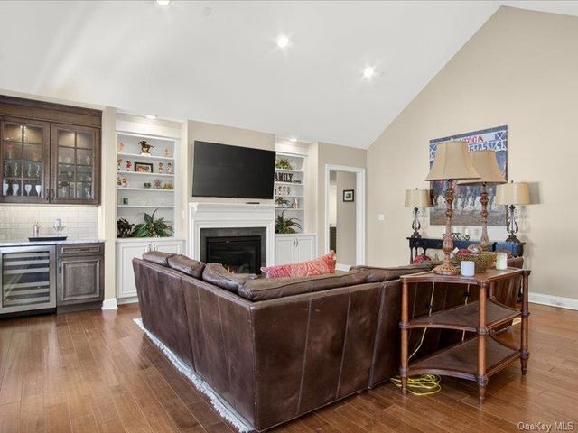 46 Union Avenue 301, Call Listing Agent, NY 12866