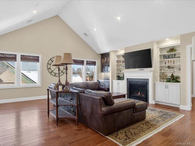 46 Union Avenue 301, Call Listing Agent, NY 12866