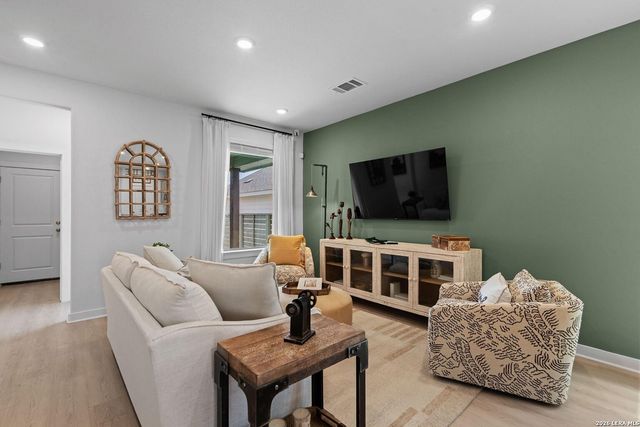1536 Esplanade Pkwy, San Marcos, TX 78666