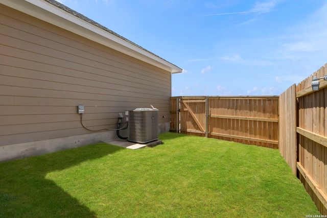 1536 Esplanade Pkwy, San Marcos, TX 78666