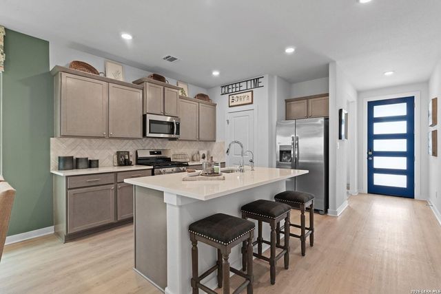 1536 Esplanade Pkwy, San Marcos, TX 78666
