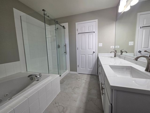 2675 Tiffany Street, Aurora, IL 60503