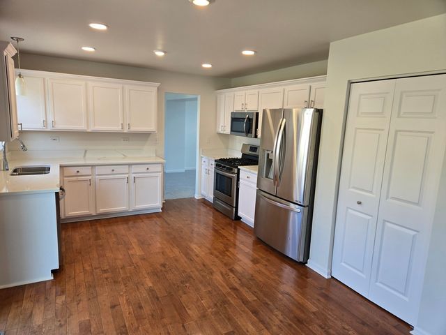 2675 Tiffany Street, Aurora, IL 60503