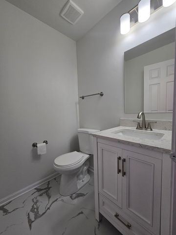 2675 Tiffany Street, Aurora, IL 60503