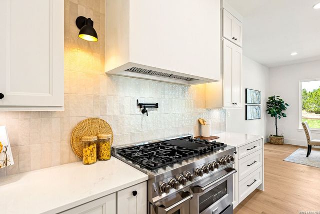 31422 Stephanie Way, Boerne, TX 78015