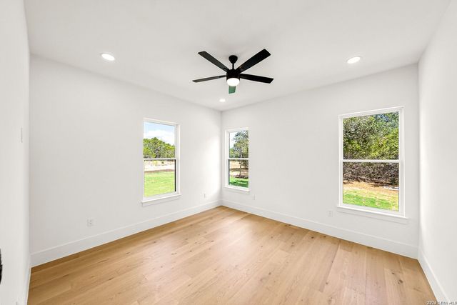 31422 Stephanie Way, Boerne, TX 78015