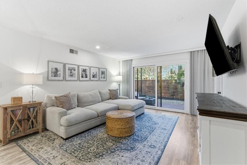 6851 Roswell Road J14, Sandy Springs, GA 30328