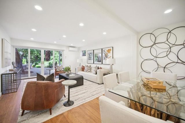 520 Darrell Road, Hillsborough, CA 94010