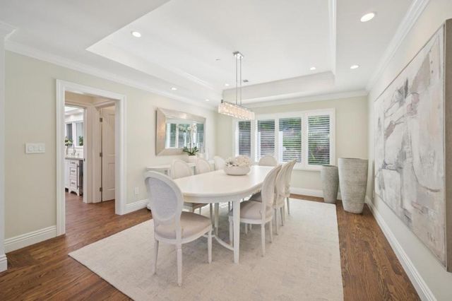 520 Darrell Road, Hillsborough, CA 94010