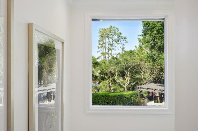 520 Darrell Road, Hillsborough, CA 94010