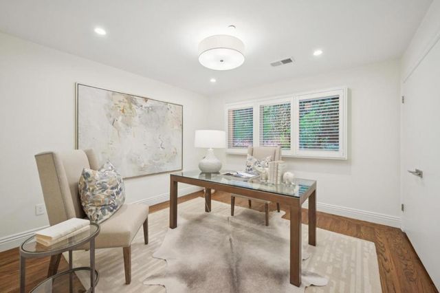 520 Darrell Road, Hillsborough, CA 94010