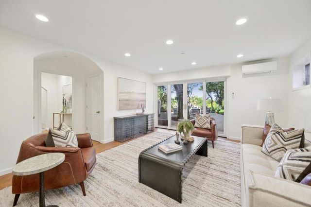 520 Darrell Road, Hillsborough, CA 94010