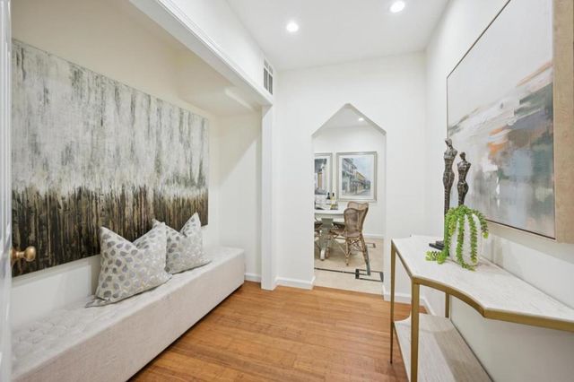 520 Darrell Road, Hillsborough, CA 94010