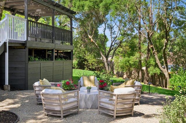 520 Darrell Road, Hillsborough, CA 94010