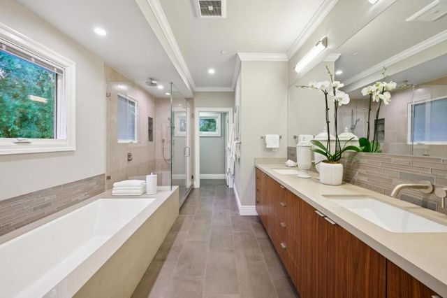 520 Darrell Road, Hillsborough, CA 94010