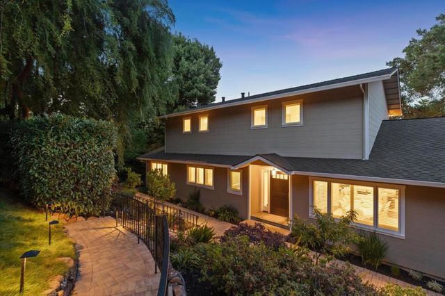 520 Darrell Road, Hillsborough, CA 94010