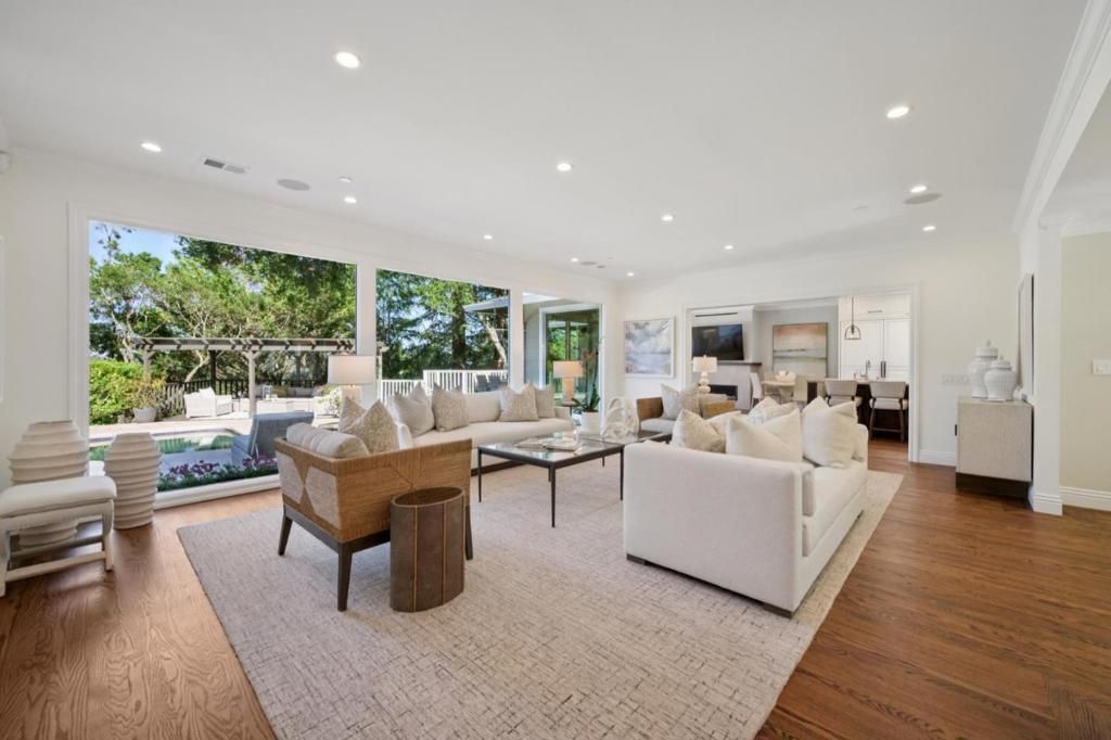 520 Darrell Road, Hillsborough, CA 94010