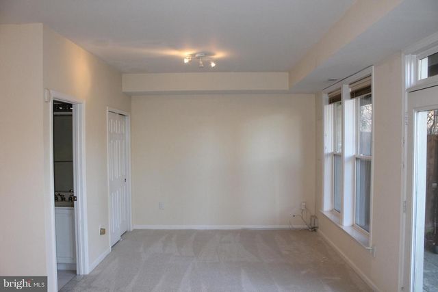 47682 LOWELAND TER, Sterling, VA 20165