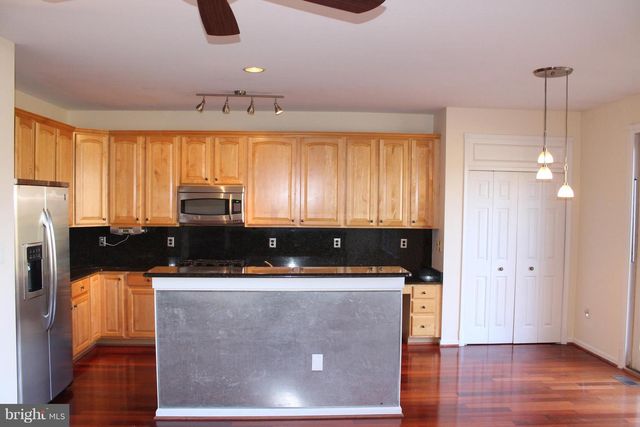 47682 LOWELAND TER, Sterling, VA 20165