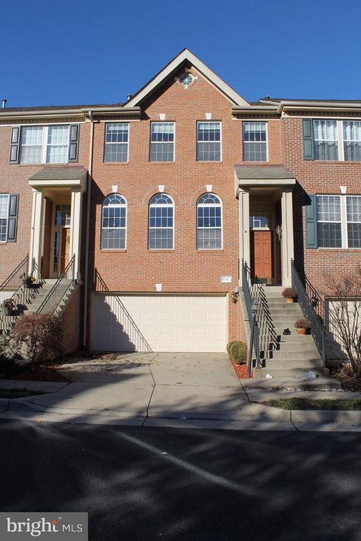 47682 LOWELAND TER, Sterling, VA 20165