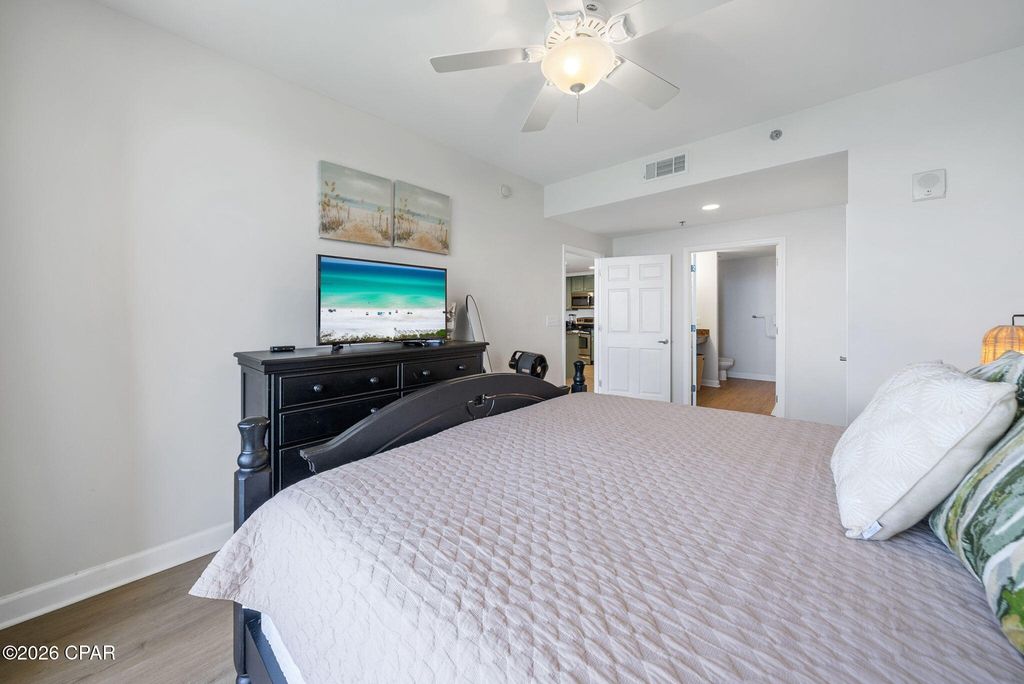 Image 17 of property listing at 17729 Front Beach Road 2101E, Panama City Beach, FL 32413