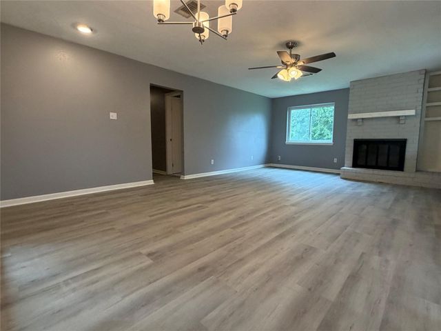 12791 Lake Conroe Hills Drive, Willis, TX 77318