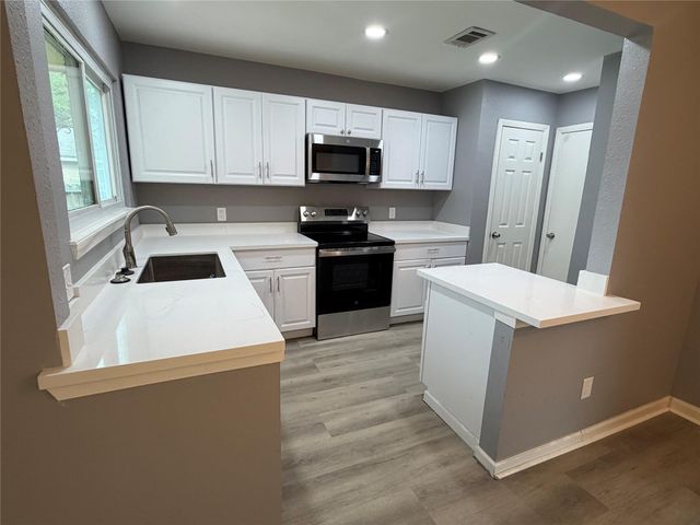 12791 Lake Conroe Hills Drive, Willis, TX 77318