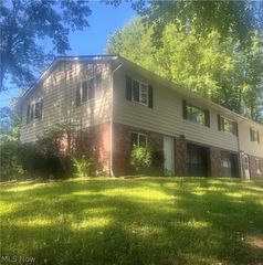 2850 Long Road, Akron, OH 44312