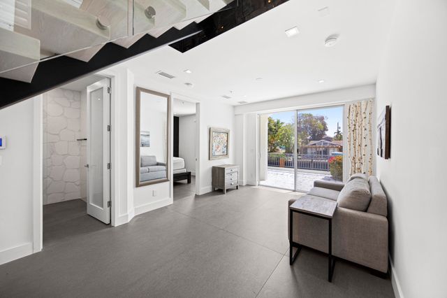 3055 Waterside Circle, Boynton Beach, FL 33435