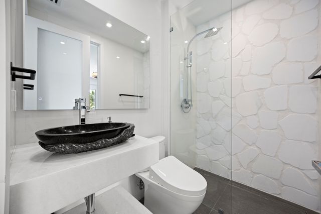 3055 Waterside Circle, Boynton Beach, FL 33435