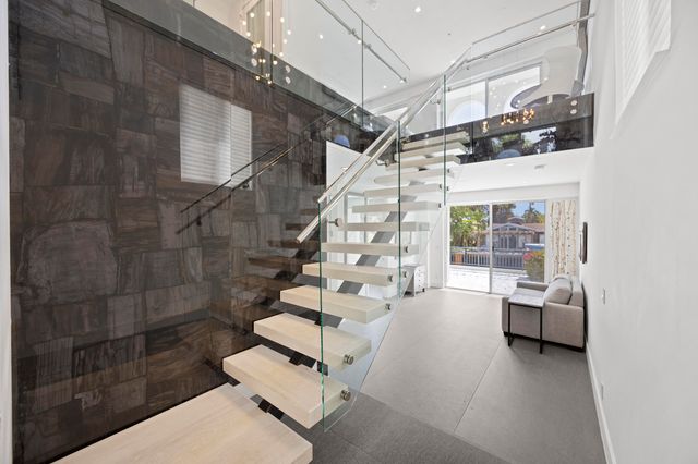 3055 Waterside Circle, Boynton Beach, FL 33435