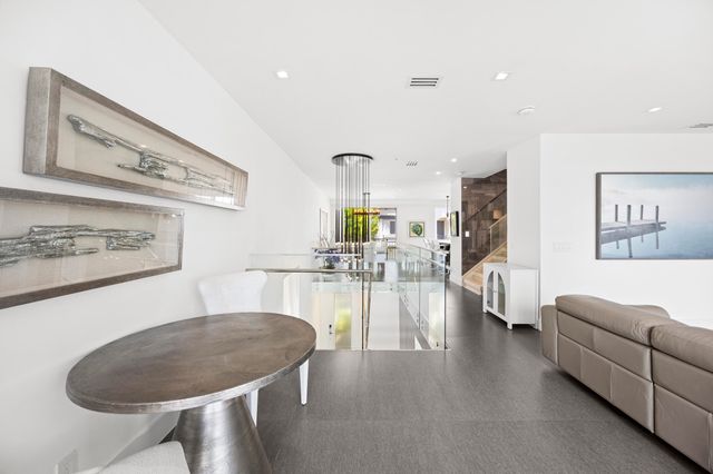 3055 Waterside Circle, Boynton Beach, FL 33435