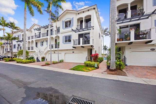 3055 Waterside Circle, Boynton Beach, FL 33435