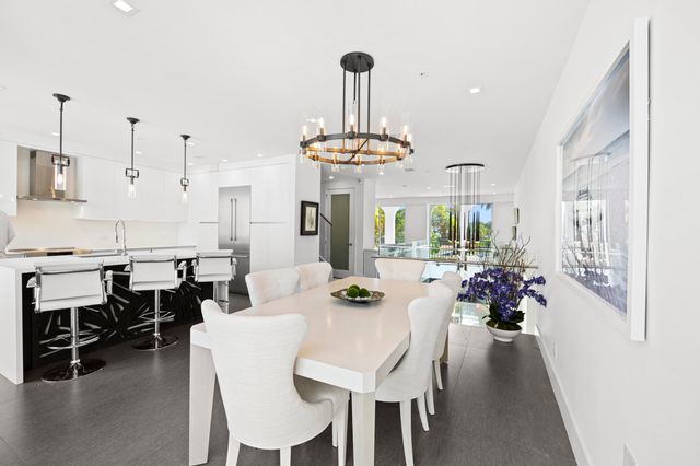 3055 Waterside Circle, Boynton Beach, FL 33435