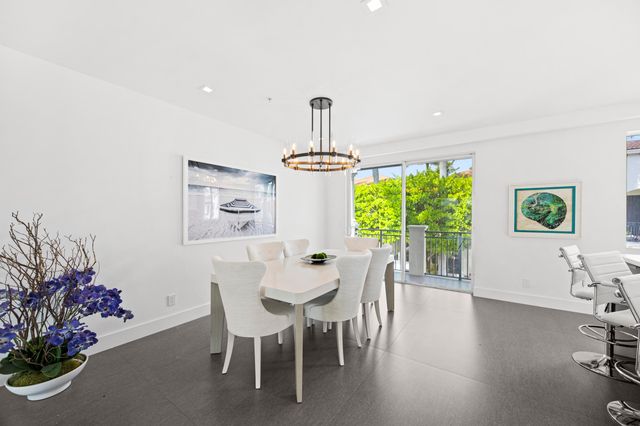 3055 Waterside Circle, Boynton Beach, FL 33435